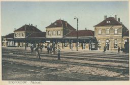 Železnice nádraží Leopoldov 300 v 260 v 290 v 50 nakl . Bistíková