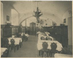 Praha Divadelní Tumův vinný velkorestaurant