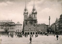 Staroměstské náměstí a Týnský chrám, kolem 1891, světlotisk, kabinetka