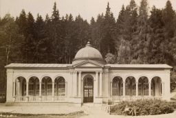 Mariánské Lázně, pavilon Lesního pramene (po přestavbě roku 1869)