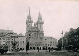Staroměstké náměstí a Týnský chrám, kolem 1891, kabinetka