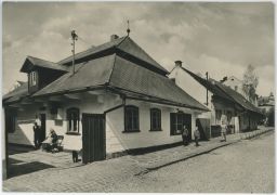 Lázně Bělohrad domek Raisovo náměstí