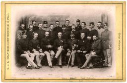 Kadetní škola pěchoty - učitelský sbor, asi 1893, kabinetka