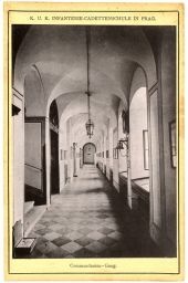 Kaderní škola pěchoty, chodba velitelů, asi 1893, kabinetka
