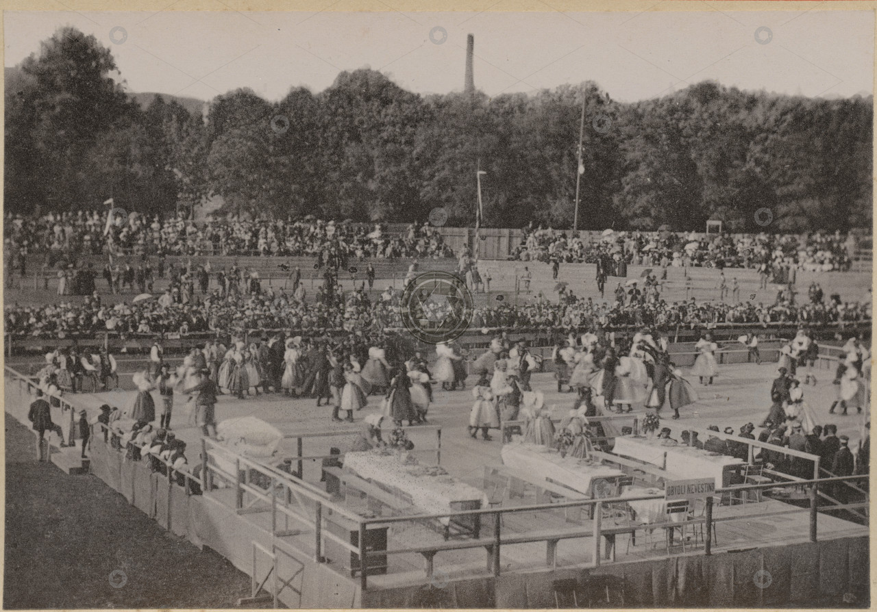 Národopisná Výstava Českoslovanská v Praze 1895, Plzeňská svatba v amfiteátru, kabinetka, světlotisk