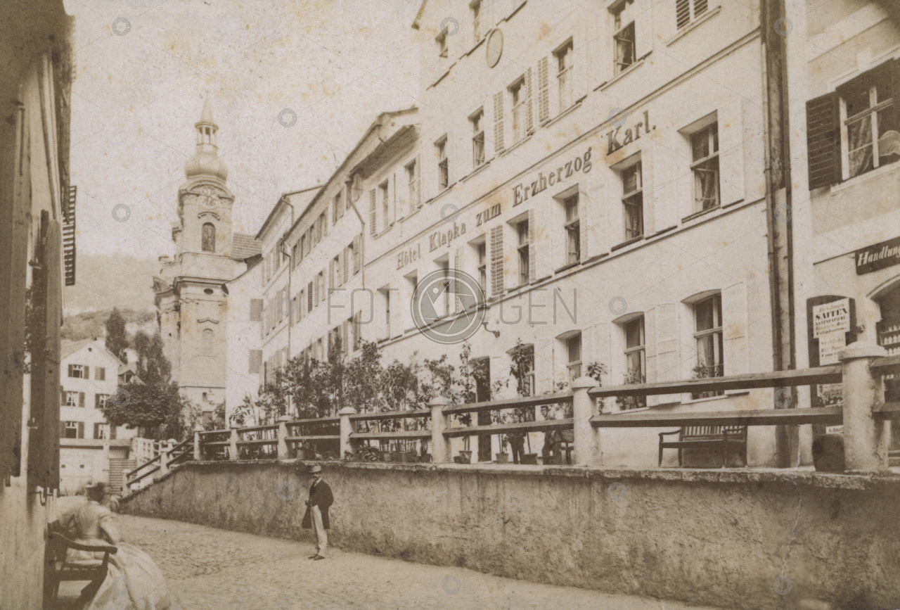 Karlovy Vary, Kostelní ulička, vizitka