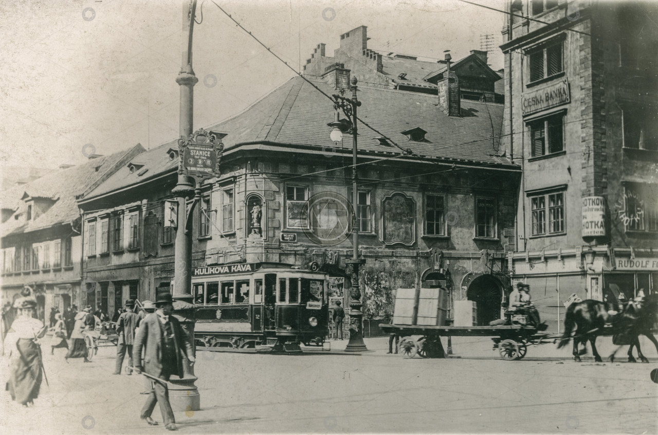 Praha, dům U lhotků, kolem 1908